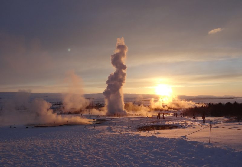 Geyser in Geysir - Winter