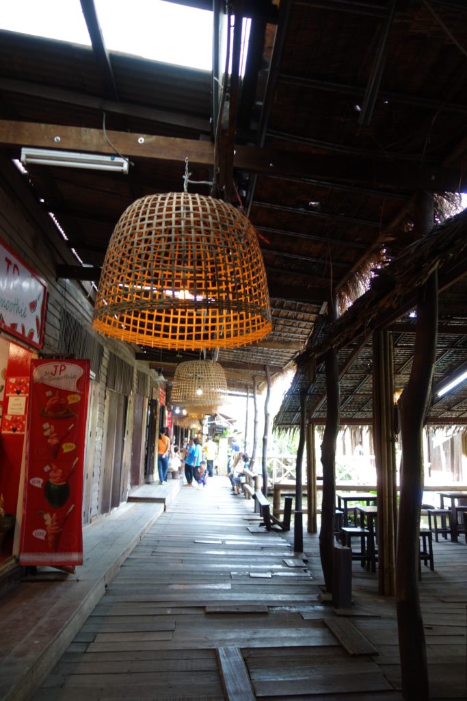 Ayothaya Floating Market