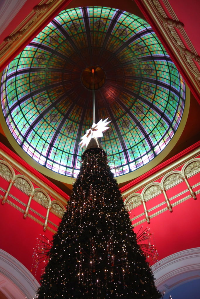 Christmas tree in the QVB