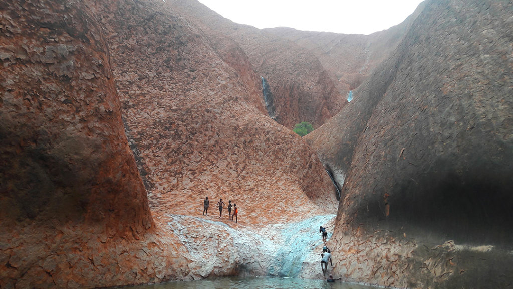 Children playing in Uluru