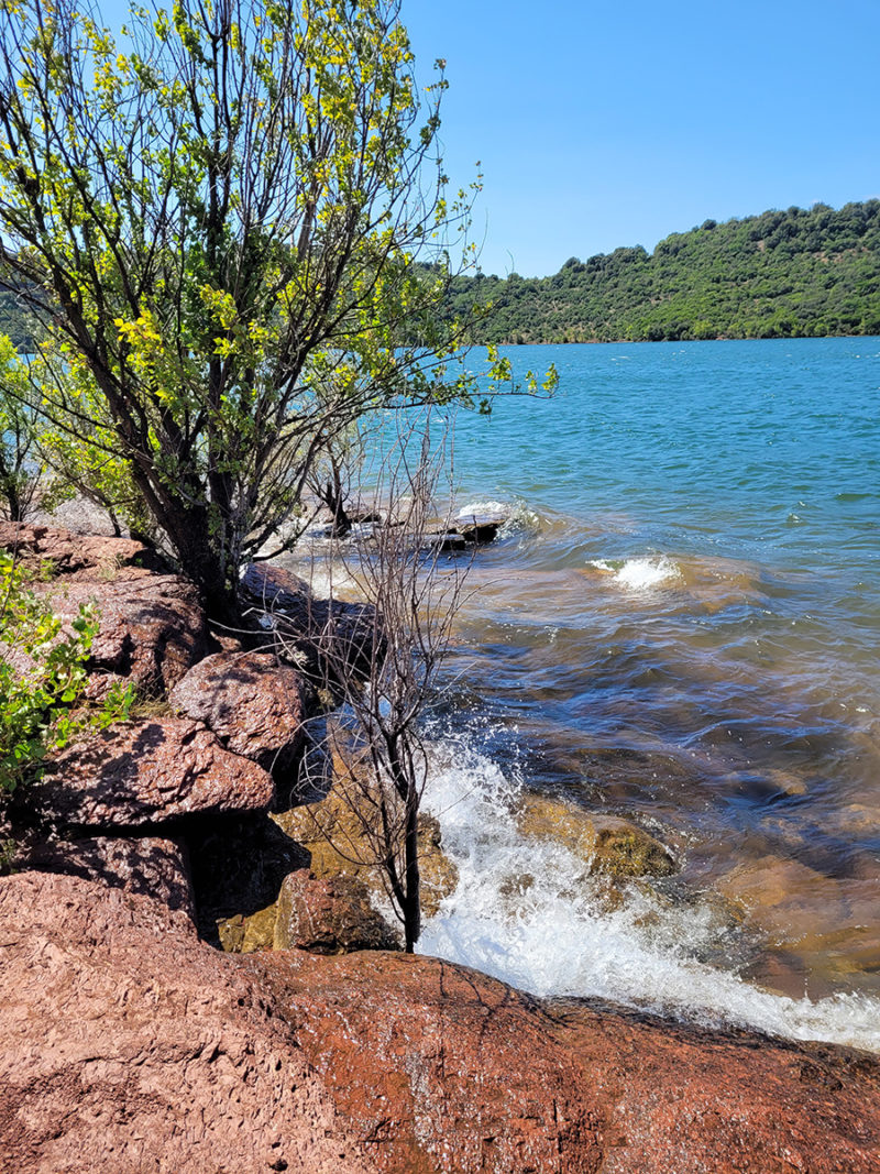 Where the lake meets the ruffes