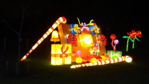 Giant Gift Box at Kew Gardens