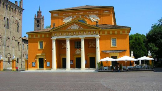 Carpi square