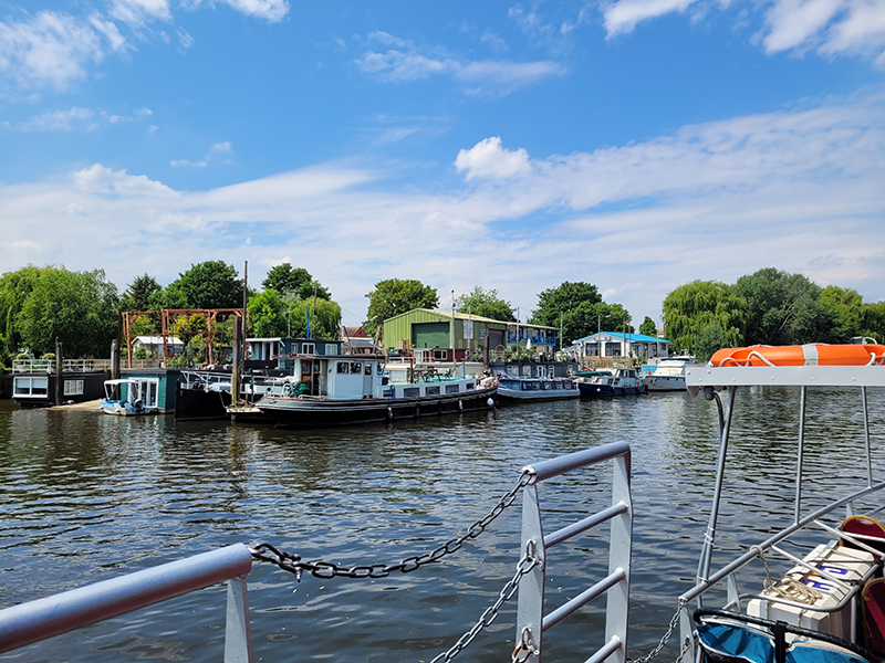 Boat Trip On The Thames From Hampton Court To Kew Gardens London