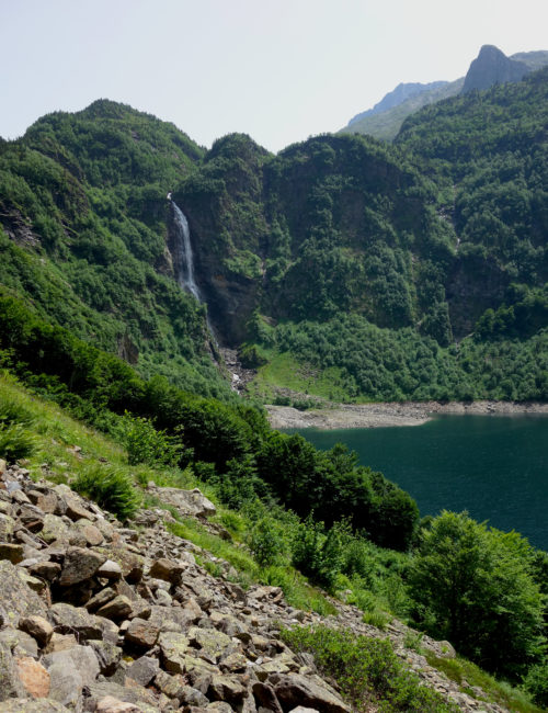 Lac d'Oô, from the side