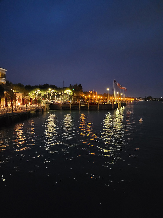 Sirmione at night