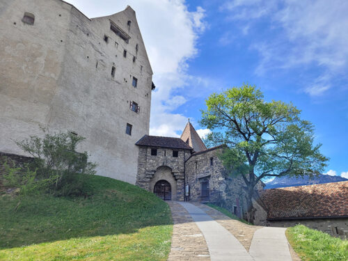Entering the courtyard