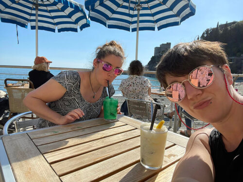 Meeting friends in hostels