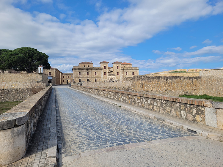 Exploring the fortress