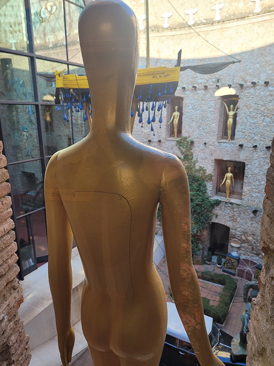 Figueres museum theater from inside