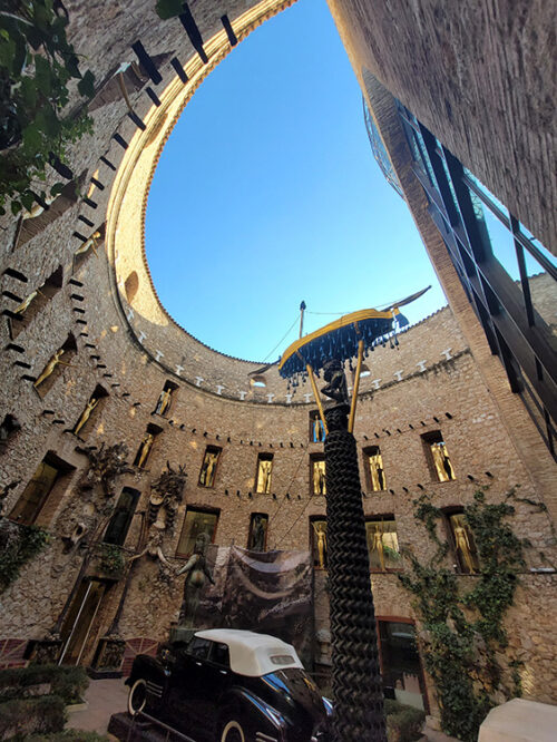 Unusual theater in Figueres