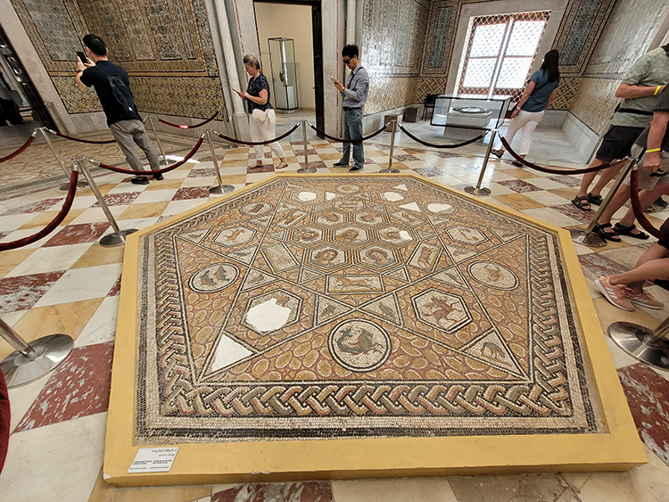 Giant mosaics