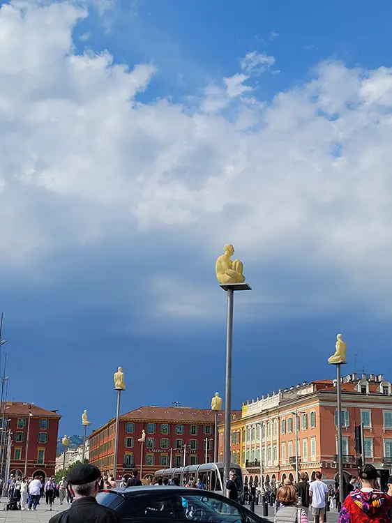 Strange statues on Place Masséna